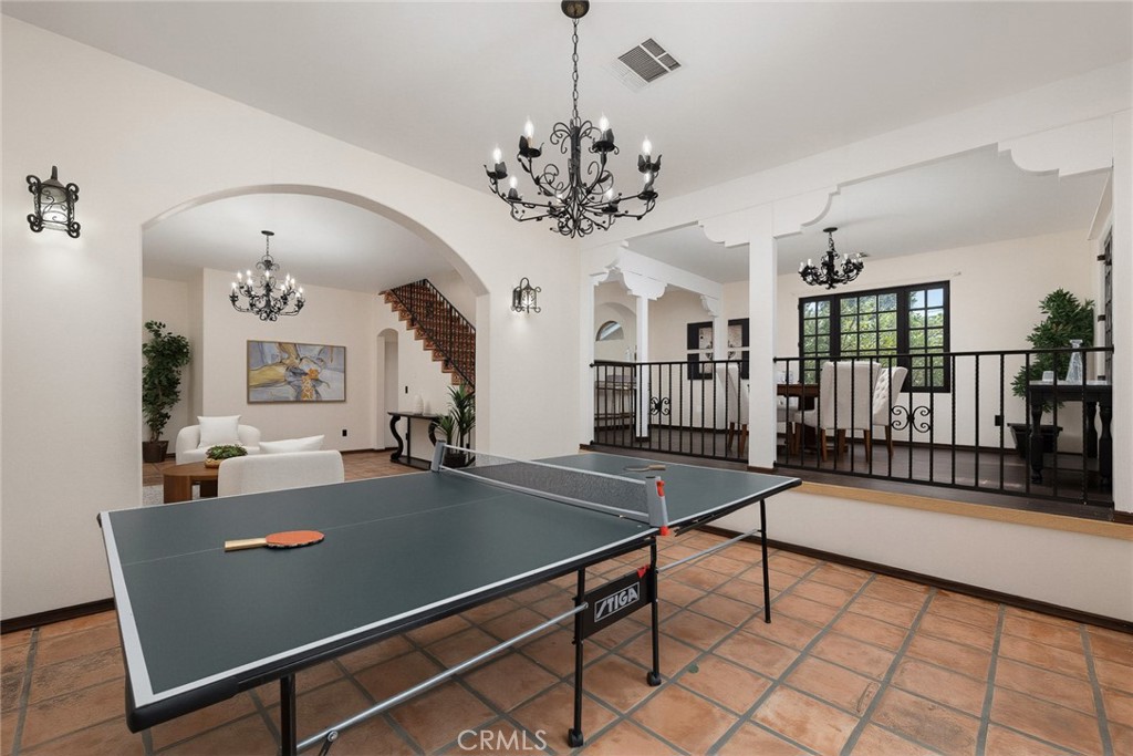 1135 S Santa Anita Property Photo 15