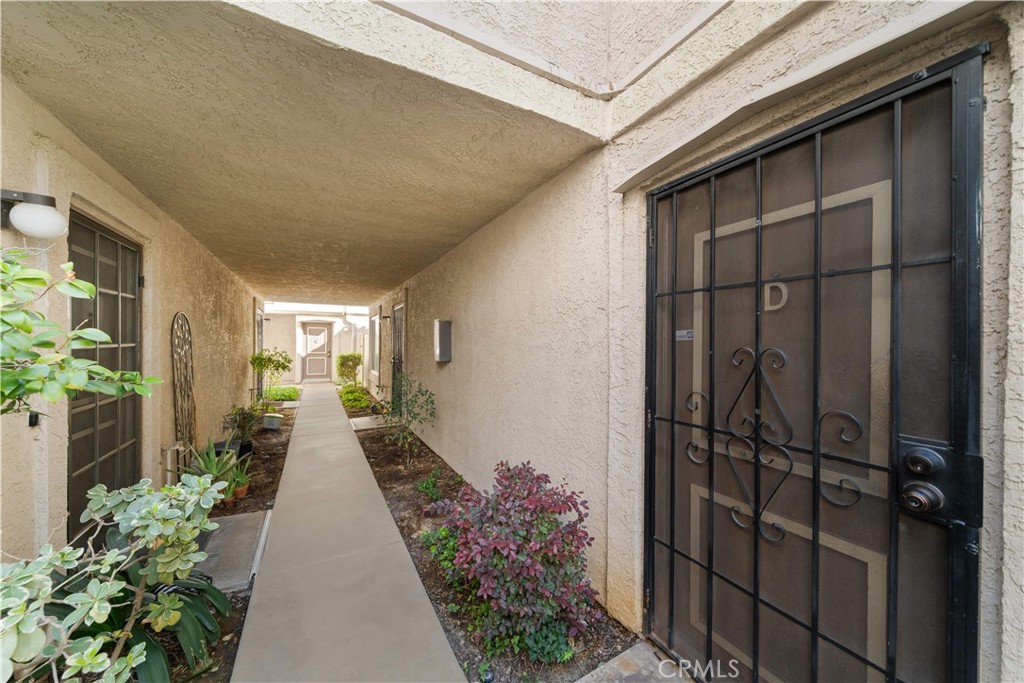 450 Golden Springs Drive D Property Photo 10