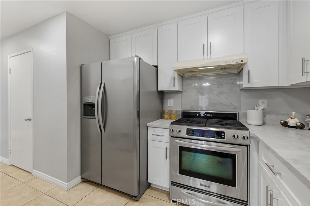 450 Golden Springs Drive D Property Photo 23