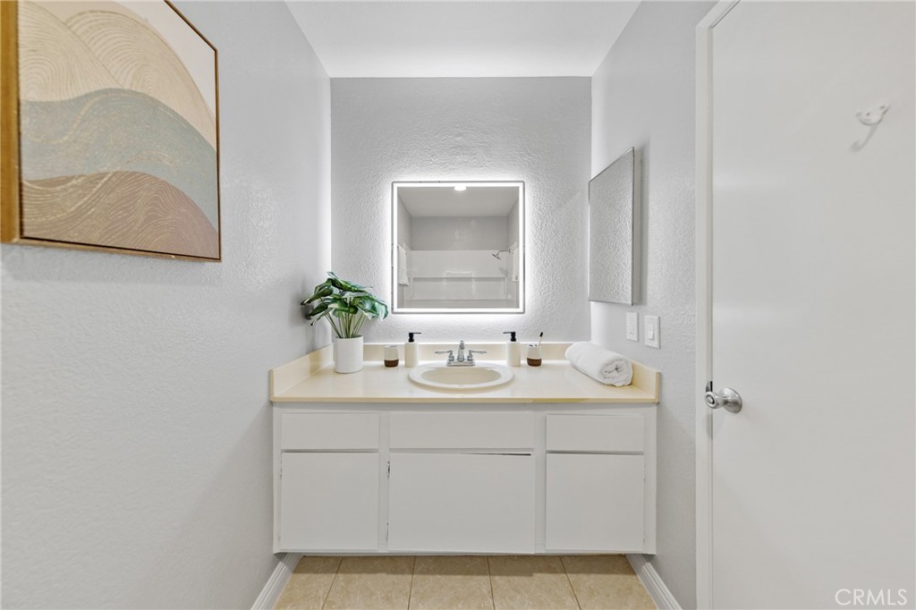 450 Golden Springs Drive D Property Photo 34