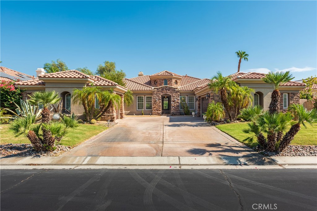 45 Vista Encantada Property Photo 3