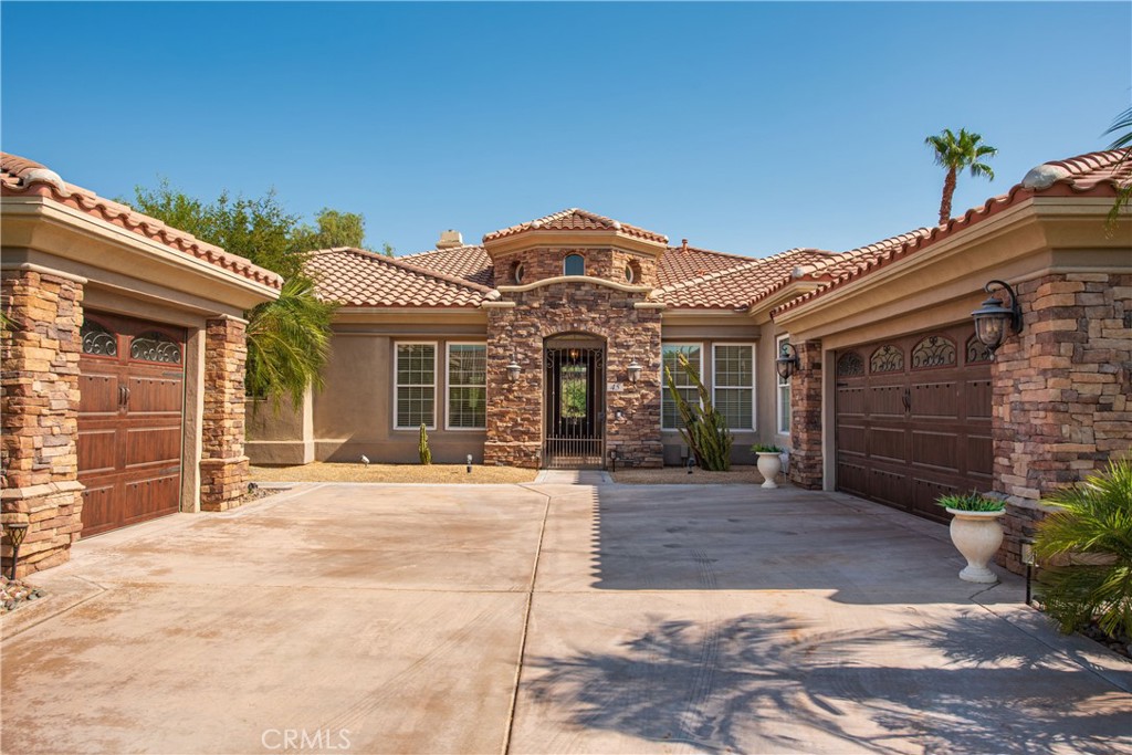 45 Vista Encantada Property Photo 4