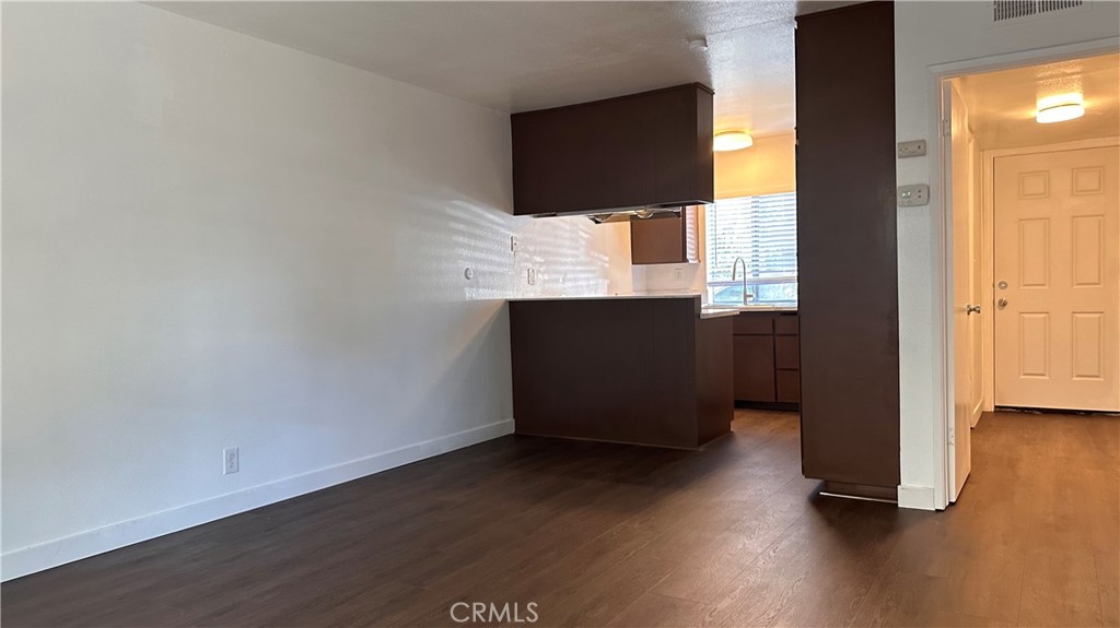 809 S 4th 5 Property Photo 5