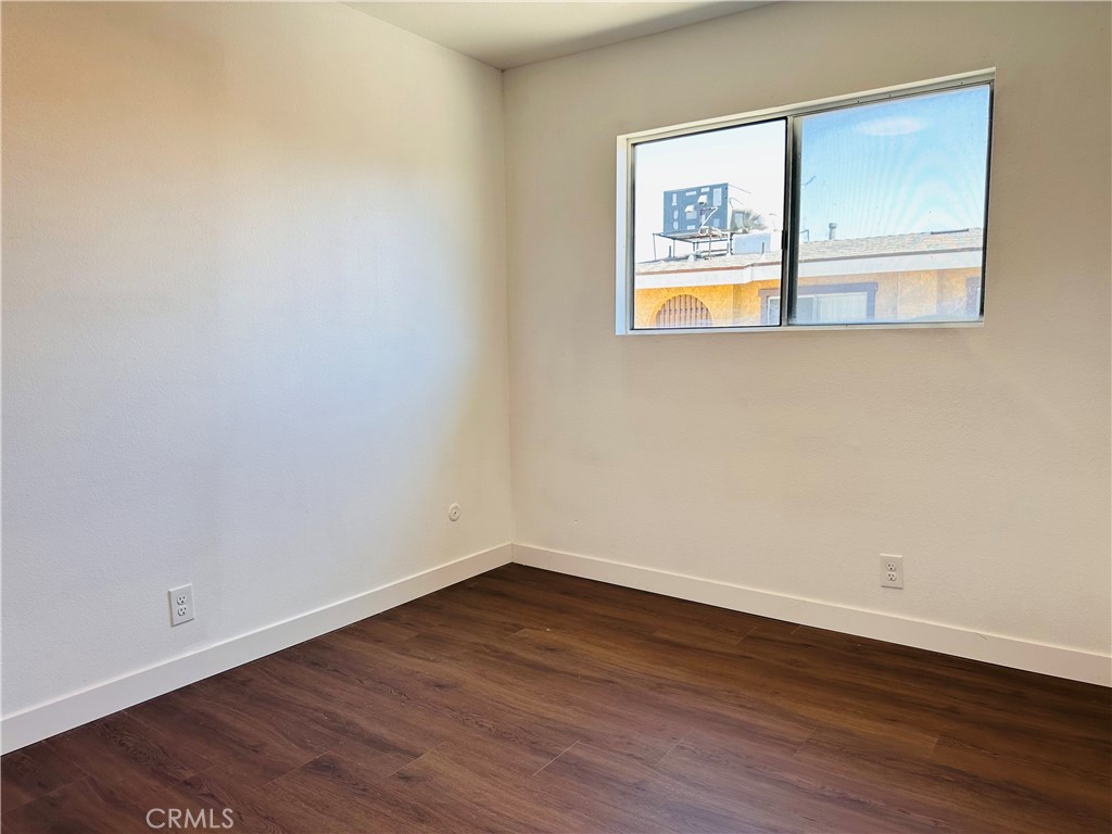 809 S 4th 5 Property Photo 16
