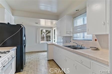 835 E Foothill Boulevard Property Photo 9