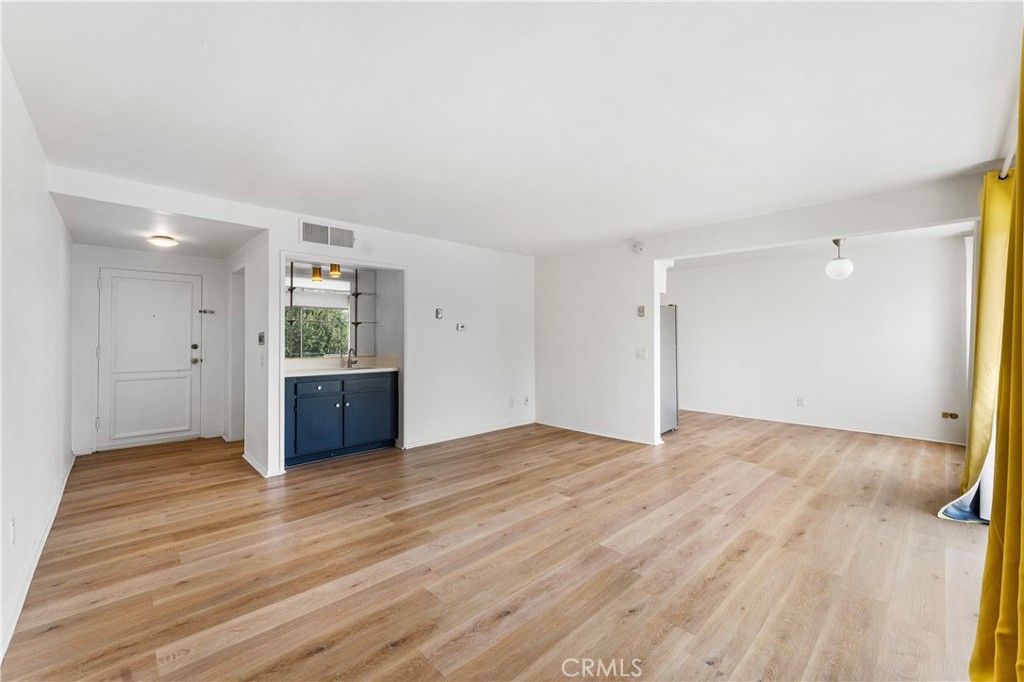 972 E California 207 Property Photo 10