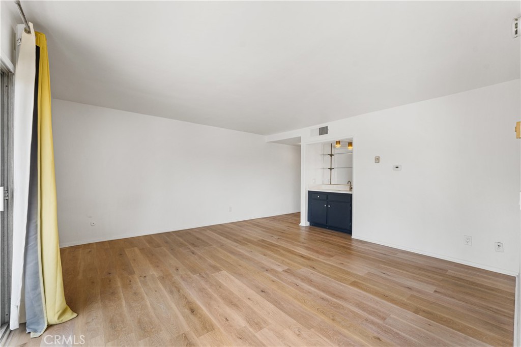 972 E California 207 Property Photo 11