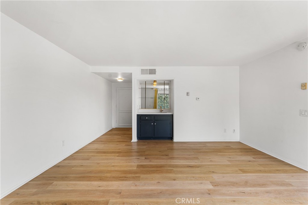 972 E California 207 Property Photo 17