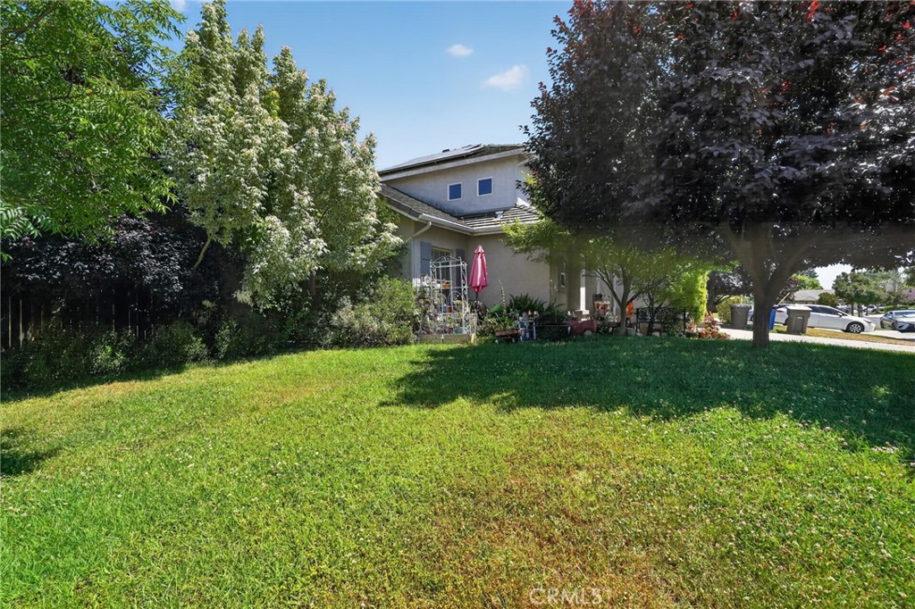 82 N Wathen Property Photo 4