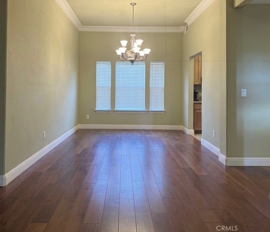 82 N Wathen Property Photo 10
