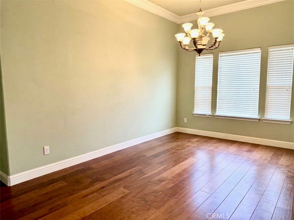 82 N Wathen Property Photo 12
