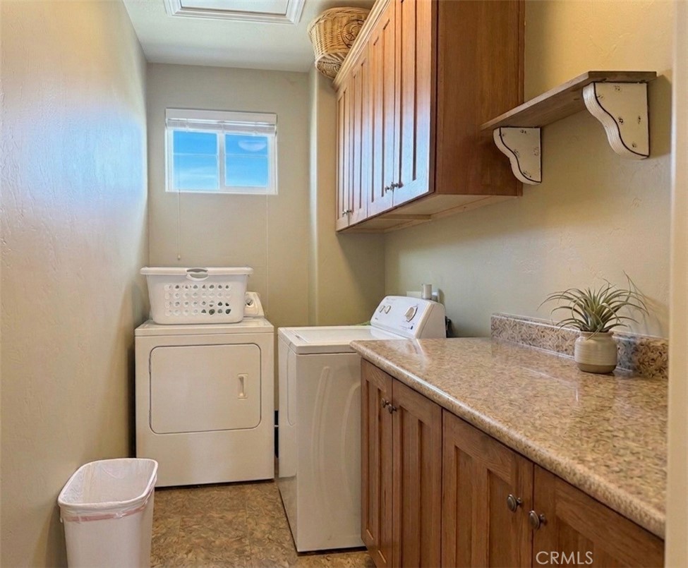 82 N Wathen Property Photo 32