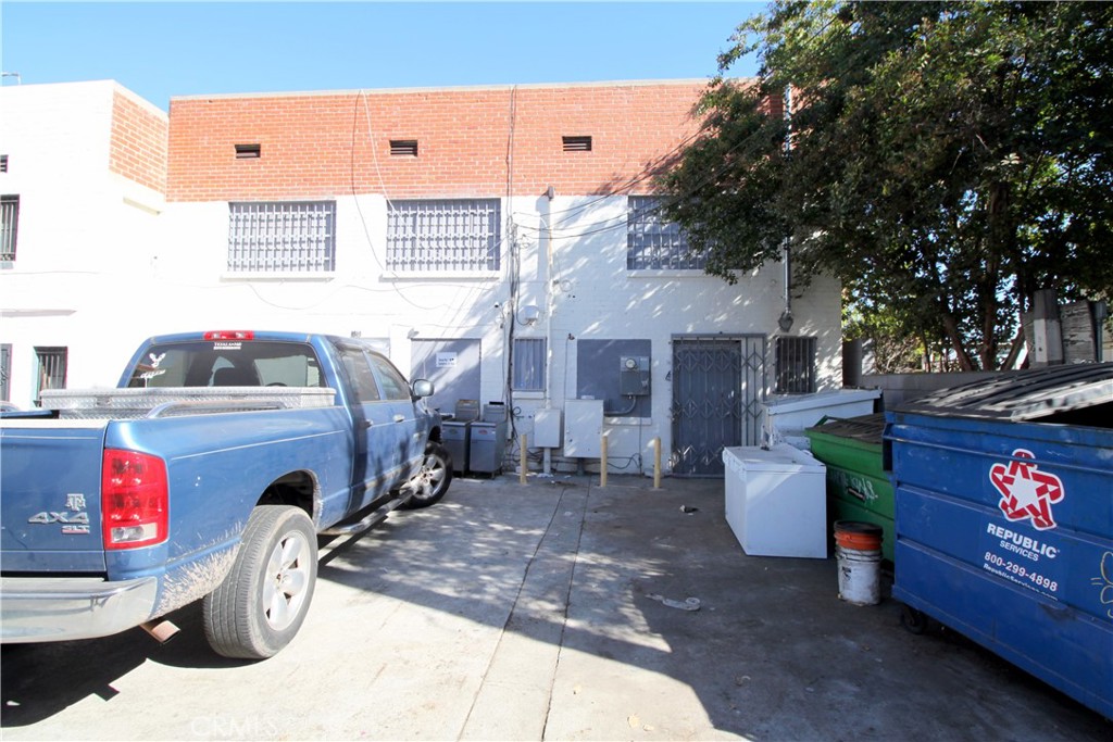 8521 Crenshaw Boulevard Property Photo 2
