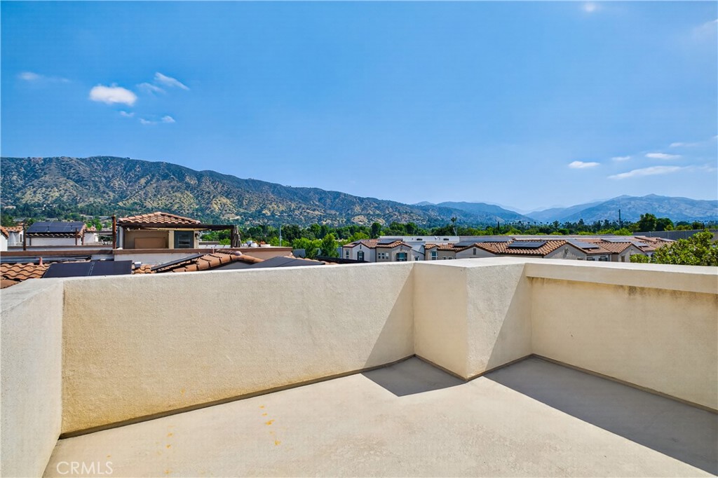 623 W Foothill 39 Property Photo 14