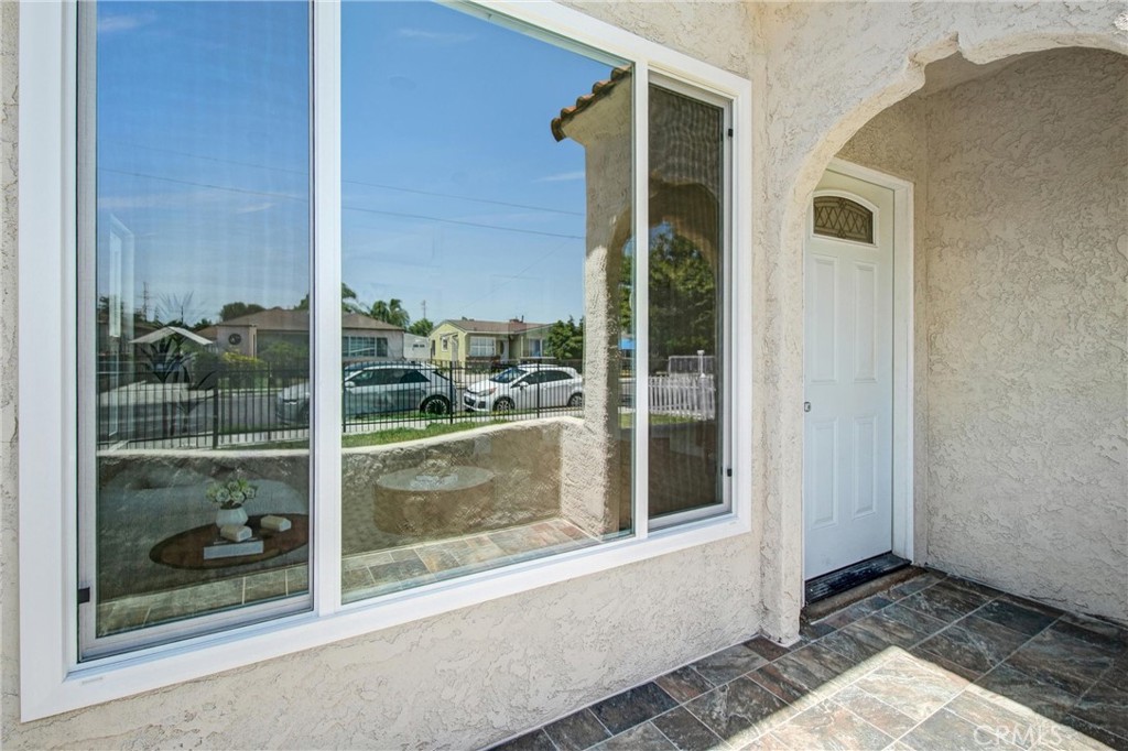 3829 Clark Avenue Property Photo 3