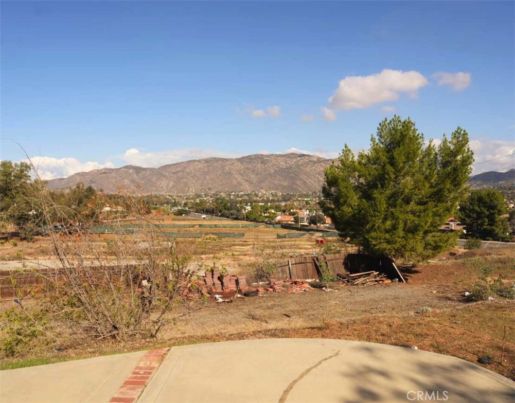 11455 Pigeon Pass Property Photo 26