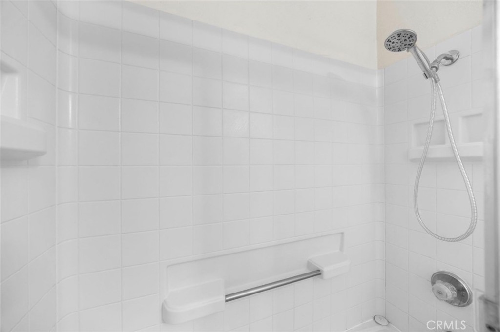 8652 Willow Drive Property Photo 24