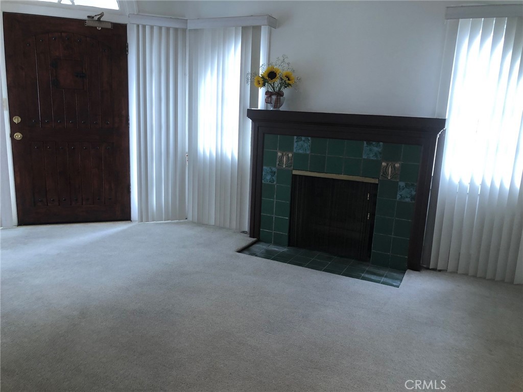 441 E California Property Photo 8