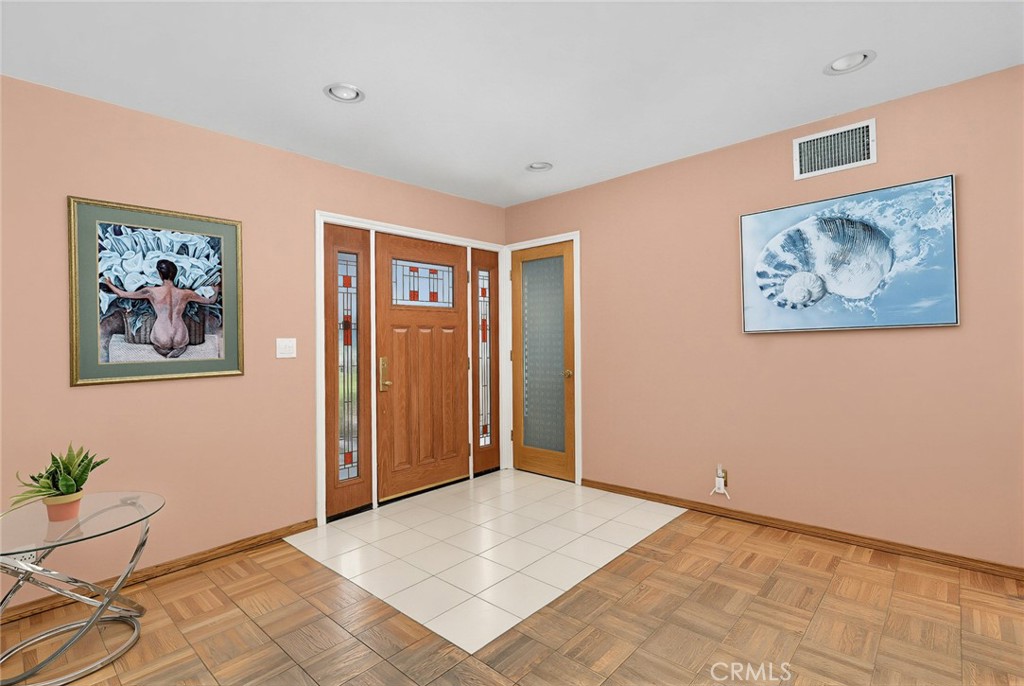 617 South Bradshawe Avenue Property Photo 6