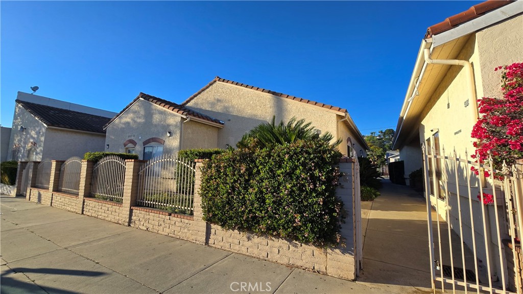 5827 York Boulevard A Property Photo 4