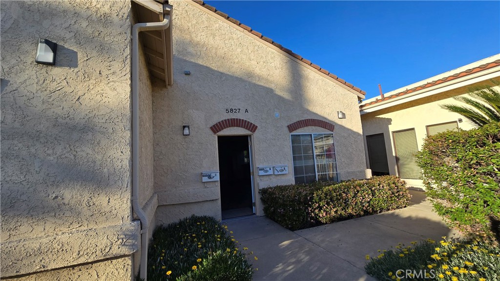 5827 York Boulevard A Property Photo 7