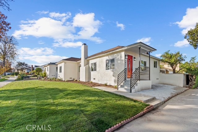 1421 E Norwood Property Photo 16