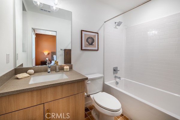 833 E Florista Lane Property Photo 15