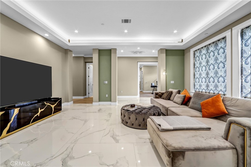 5428 Temple City Boulevard Property Photo 8