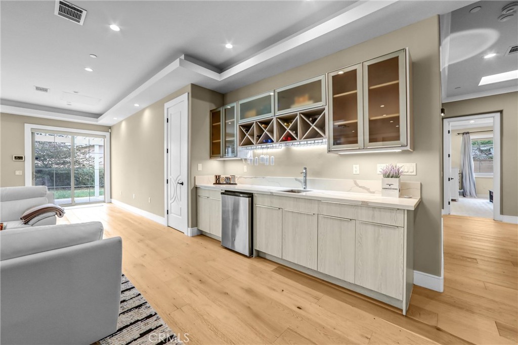 5428 Temple City Boulevard Property Photo 14
