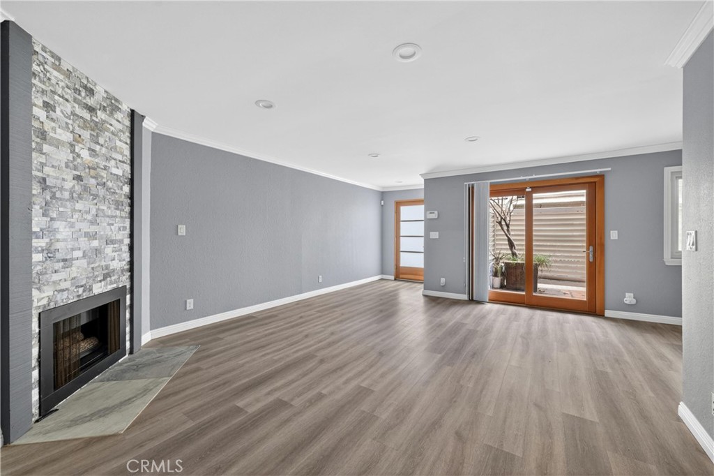 2016 Euclid Street 6 Property Photo 2