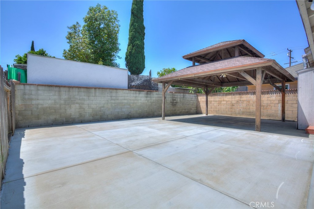 3045 Charlotte Property Photo 35