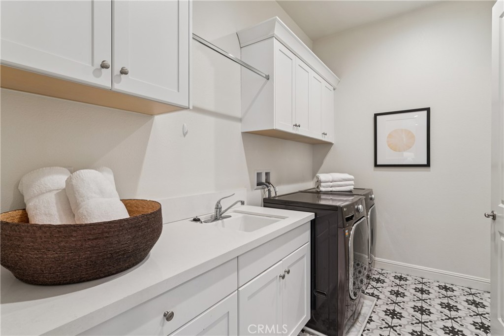 127 Lanzon Property Photo 36
