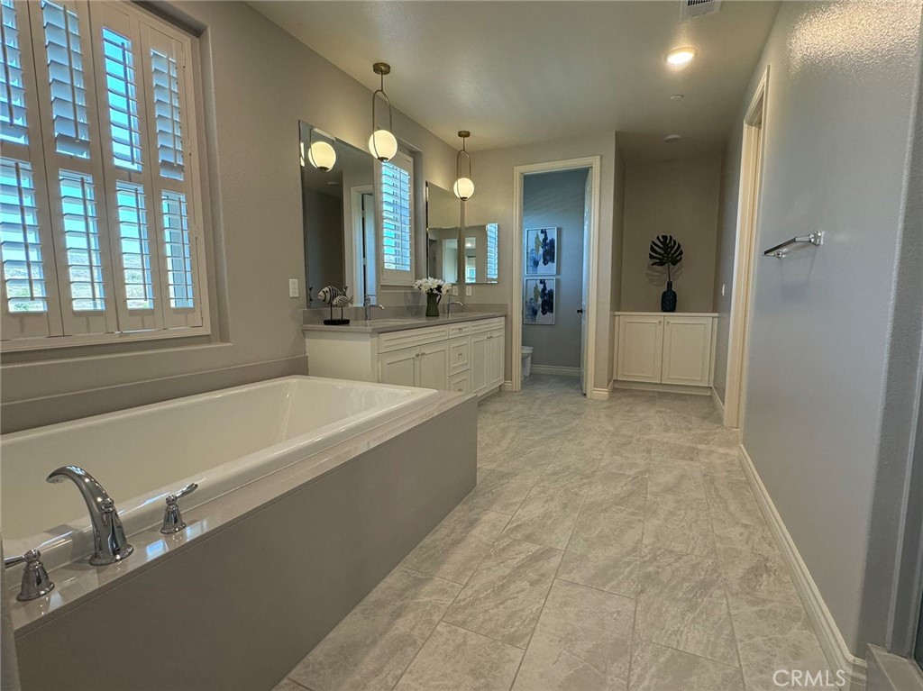 107 Ritual Property Photo 11