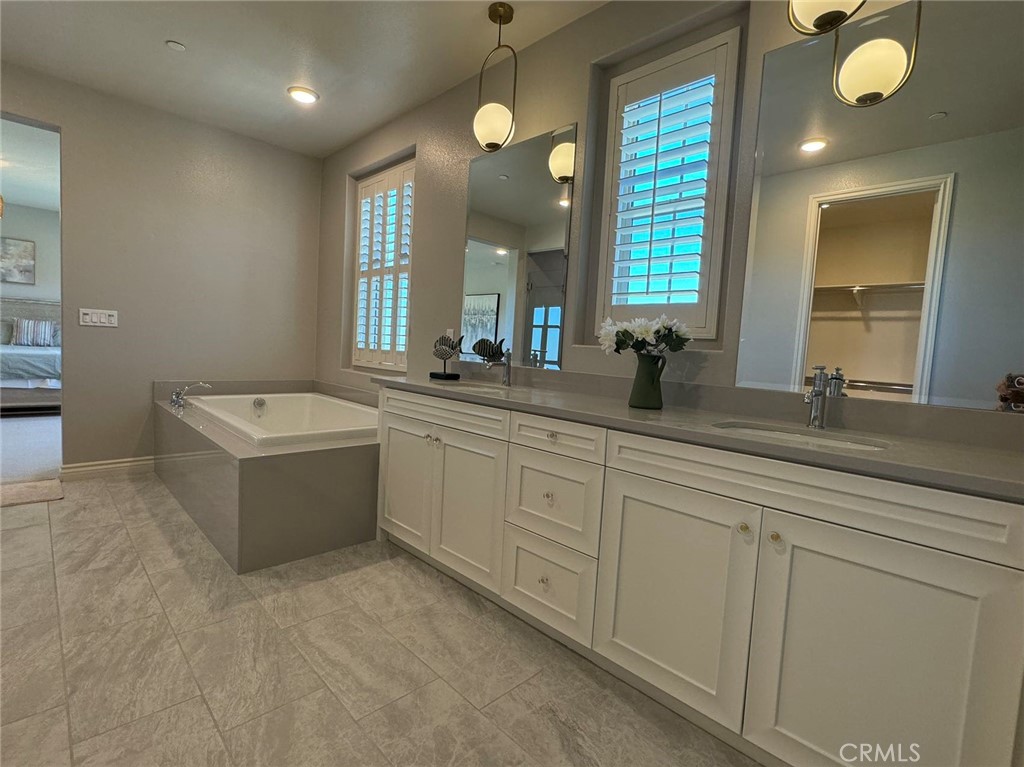 107 Ritual Property Photo 12