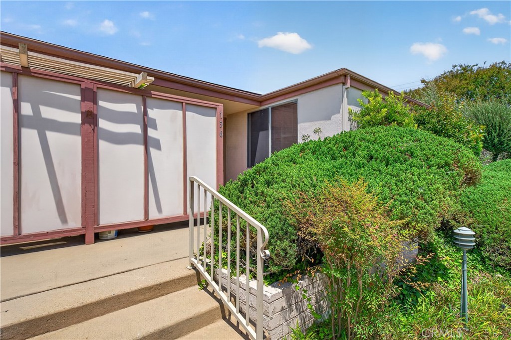 777 E Valley 136 Property Photo 1