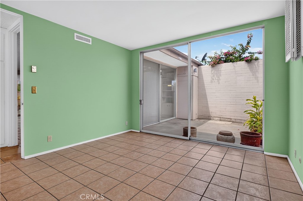 777 E Valley 136 Property Photo 11