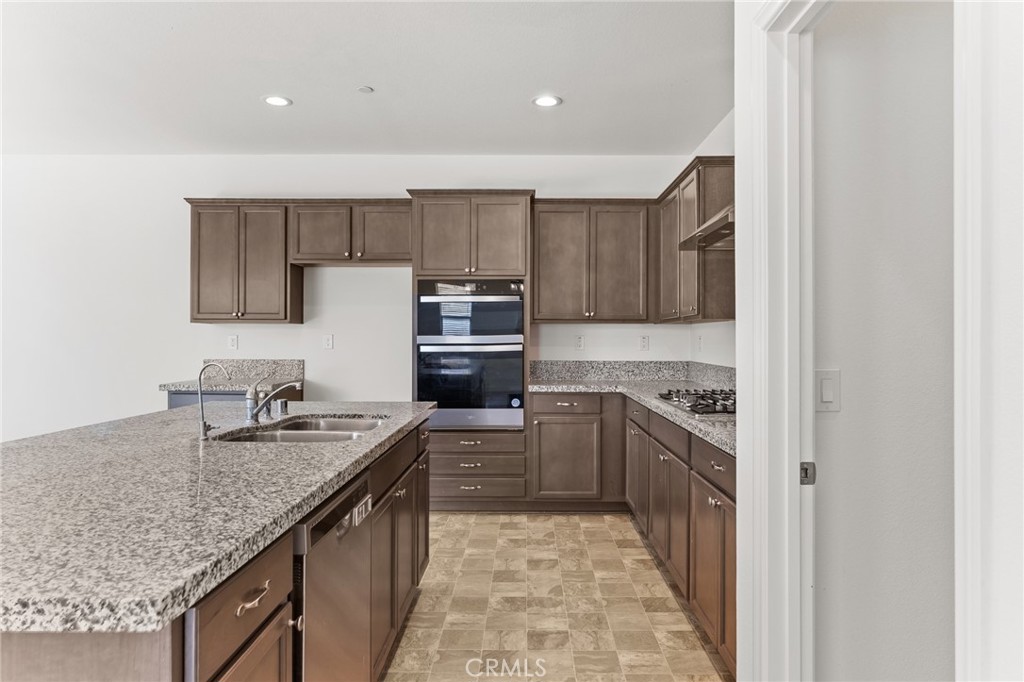 774 Green Court Property Photo 8