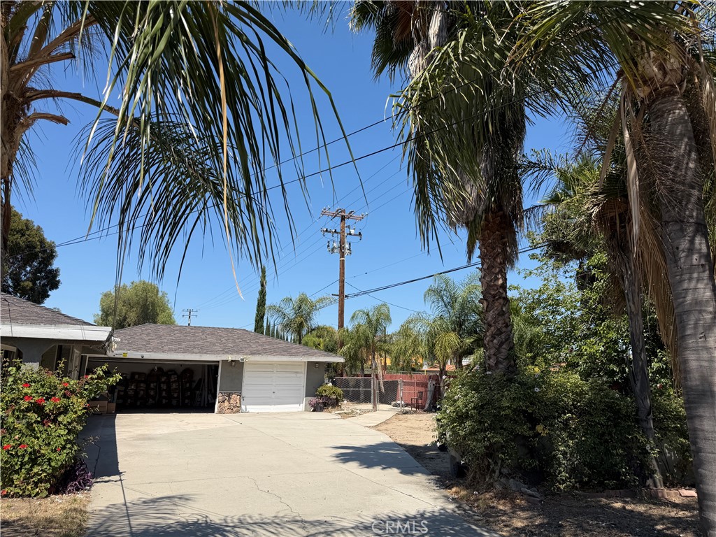 12520 Norton Property Photo 5