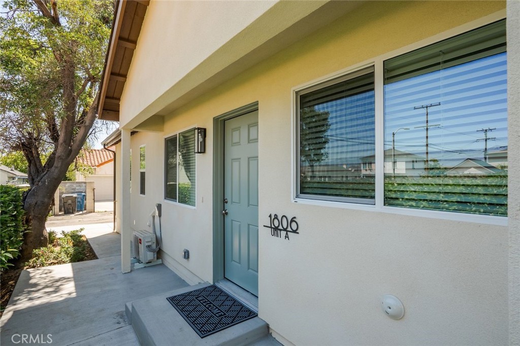 1806 8th St A Property Photo 1