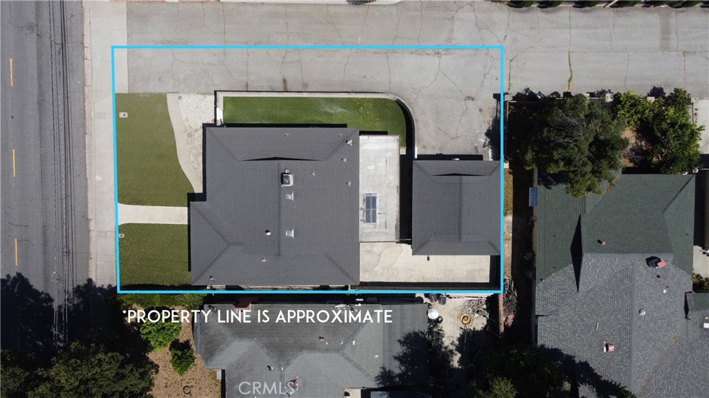 6152 Oak Property Photo 24