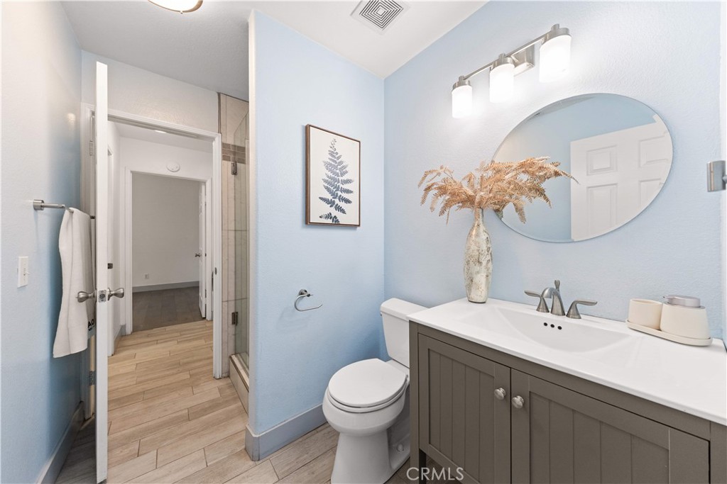 16704 Mesa Oak Property Photo 8