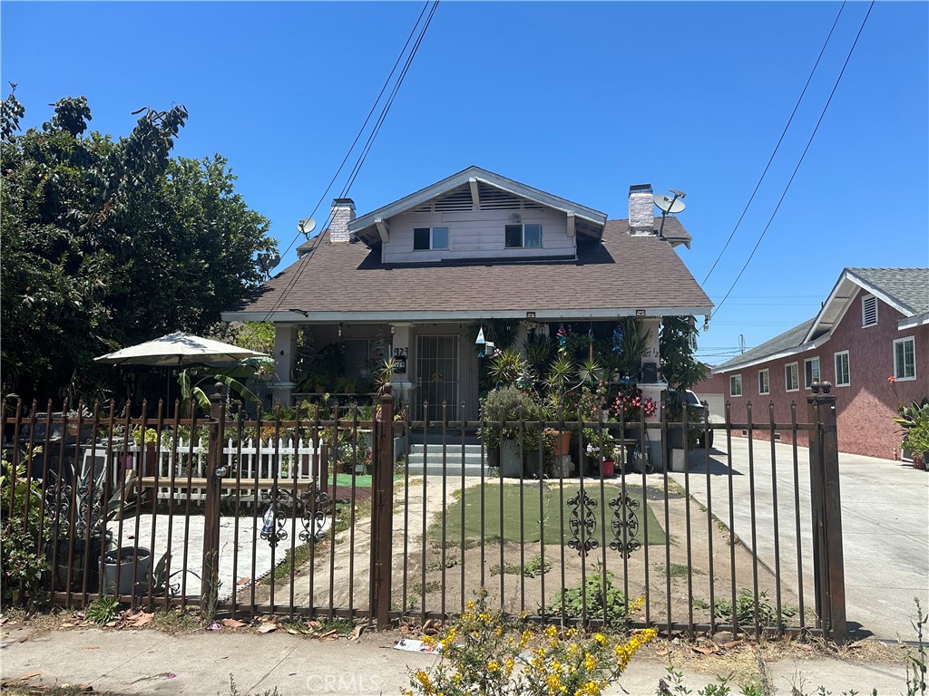 927 W 48th Street Property Photo 1