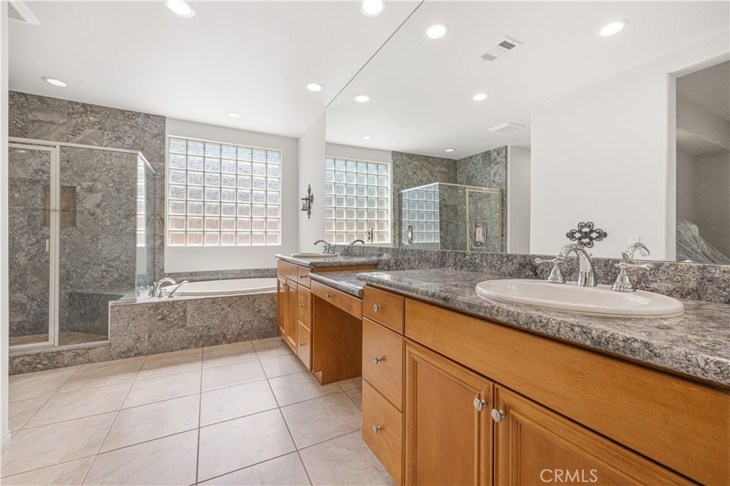 39559 Olite Court Property Photo 28