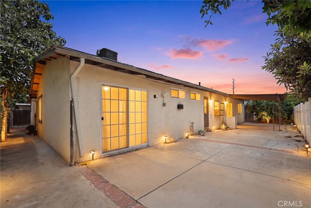 10557 Olive Street Property Photo 10
