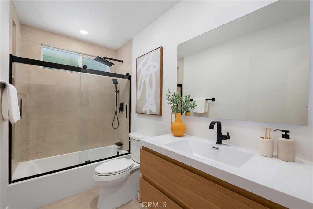 10557 Olive Street Property Photo 19