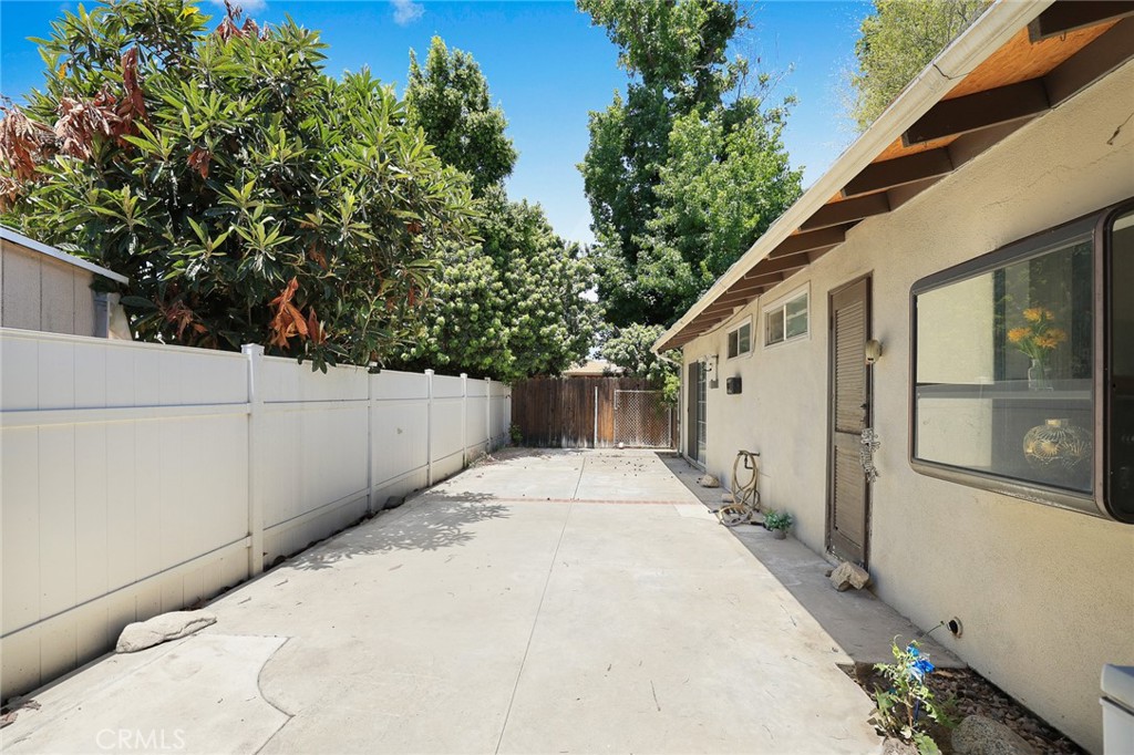 10557 Olive Street Property Photo 30