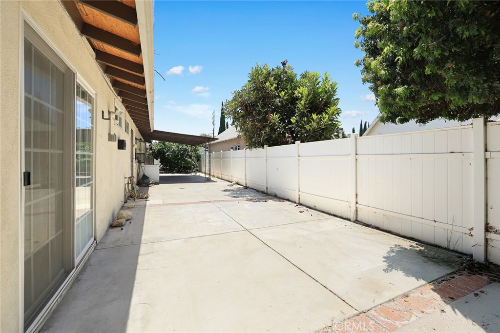 10557 Olive Street Property Photo 32