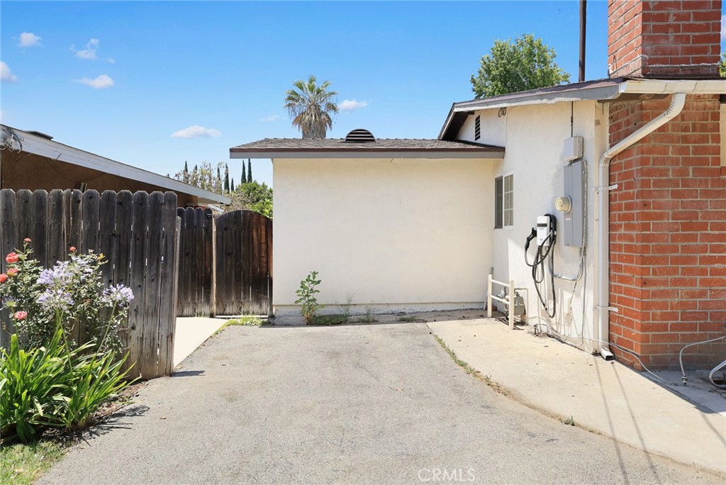 10557 Olive Street Property Photo 34