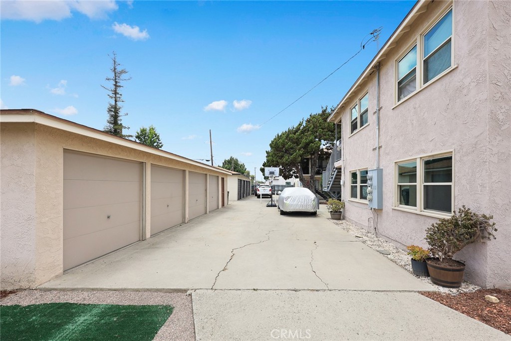 11944 Rosecrans Avenue Property Photo 18