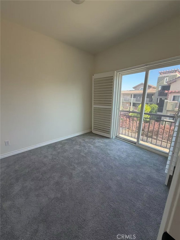 228 S Olive Avenue A302 Property Photo 16